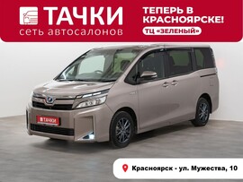 Toyota Voxy 2018 в автосалоне Тачки Красноярск