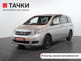 Toyota ISis 2009 в автосалоне Тачки Улан-Удэ