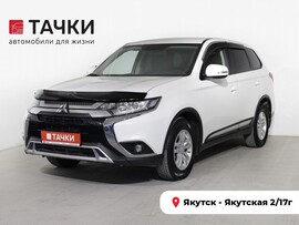 Mitsubishi Outlander 2021 в автосалоне Тачки Якутск