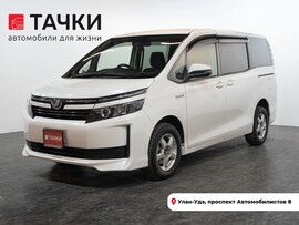 Toyota Voxy 2014 в автосалоне Тачки Улан-Удэ