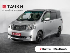 Toyota Noah 2011 в автосалоне Тачки Иркутск