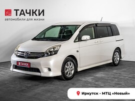 Toyota ISis 2012 в автосалоне Тачки Иркутск