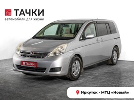 Toyota ISis 2010 в автосалоне Тачки Иркутск