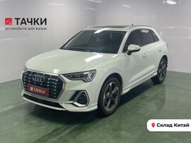 Audi Q3 2021 в автосалоне Тачки Китай