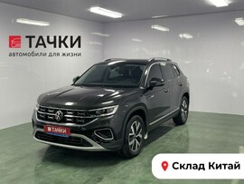 Volkswagen Tayron 2023 в автосалоне Тачки Китай