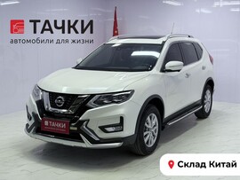 Nissan X-Trail 2022 в автосалоне Тачки Китай
