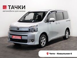 Toyota Voxy 2012 в автосалоне Тачки Чита
