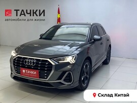 Audi Q3 2022 в автосалоне Тачки Китай