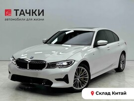 BMW 3-Series 2022 в автосалоне Тачки Китай