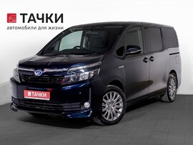 Toyota Voxy 2014 в автосалоне Тачки Якутск