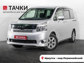 Toyota Voxy 2008 в автосалоне Тачки Иркутск