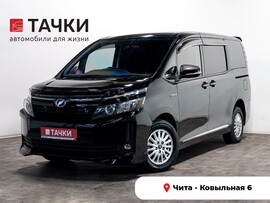 Toyota Voxy 2015 в автосалоне Тачки Чита