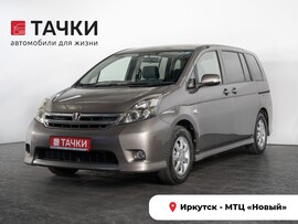 Toyota Isis 2009 в автосалоне Тачки Иркутск