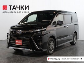 Toyota Voxy 2018 в автосалоне Тачки Улан-Удэ
