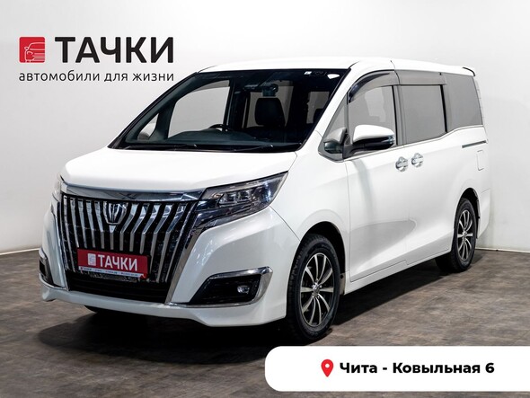Toyota Esquire 2017 в автосалоне Тачки Чита