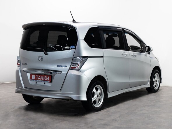 Honda Freed 2012 в автосалоне Тачки Чита