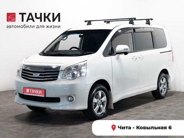 Toyota Noah 2012 в автосалоне Тачки Чита