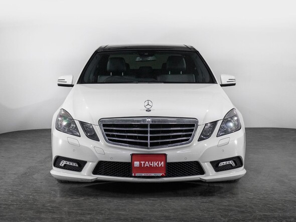 Mercedes-Benz E-Класс 2011 в автосалоне Тачки Иркутск