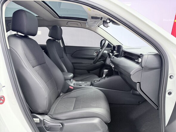 Honda Vezel 2023 в автосалоне Тачки Китай