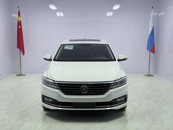 Volkswagen Lavida 2022 в автосалоне Тачки Китай