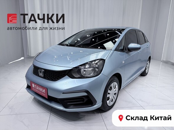 Honda Fit 2022 в автосалоне Тачки Китай