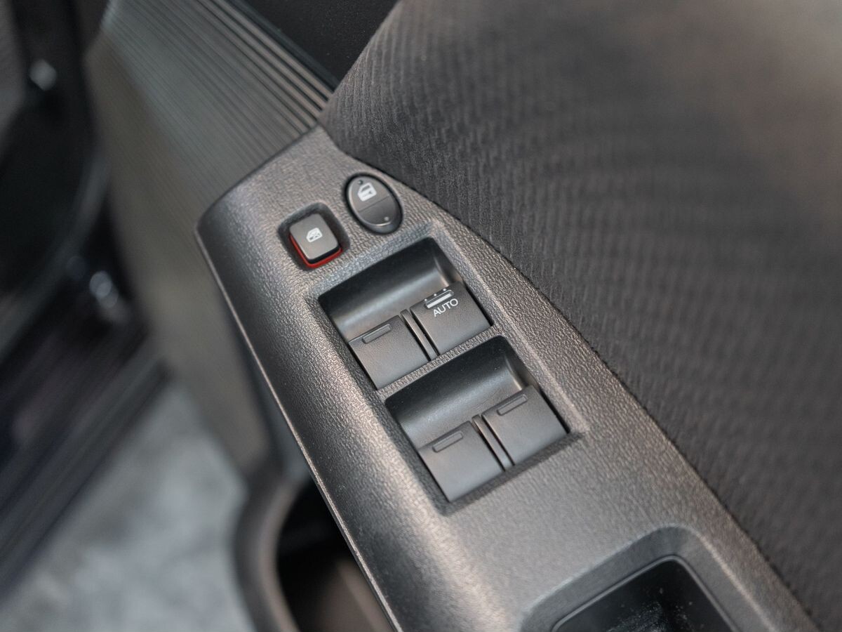 Honda Freed 2012 - фото автомобиля