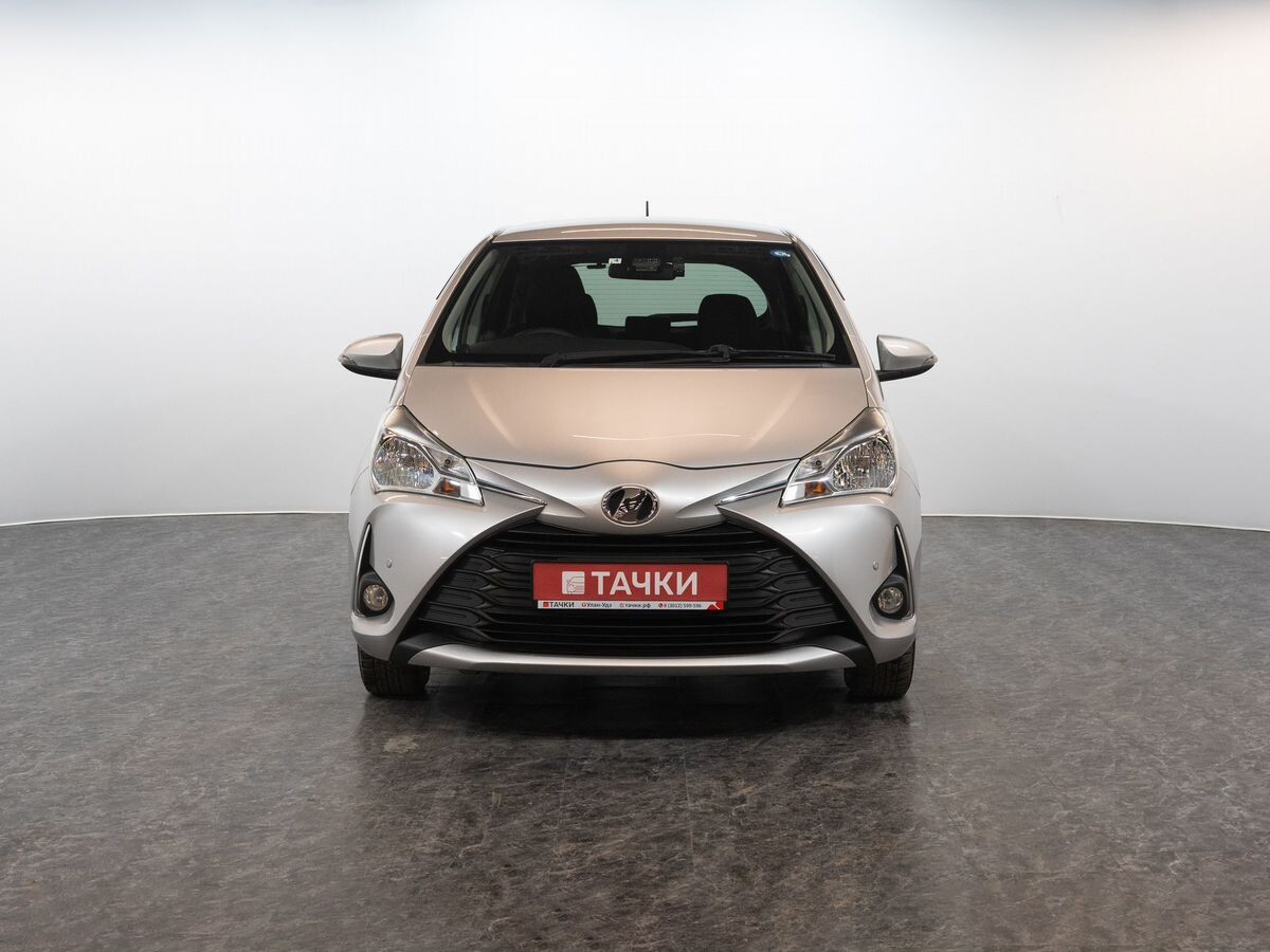 Toyota Vitz 2017 - фото автомобиля