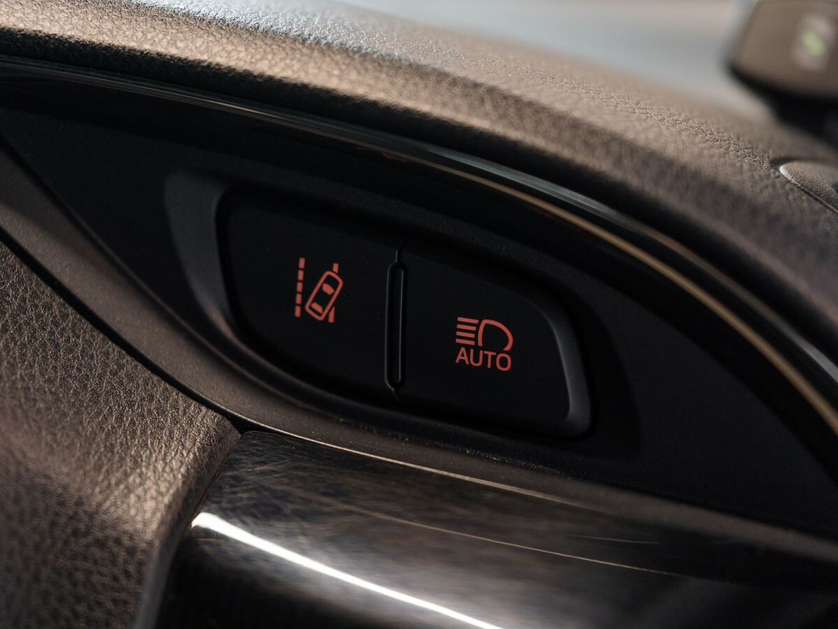 Toyota Vitz 2017 - фото автомобиля