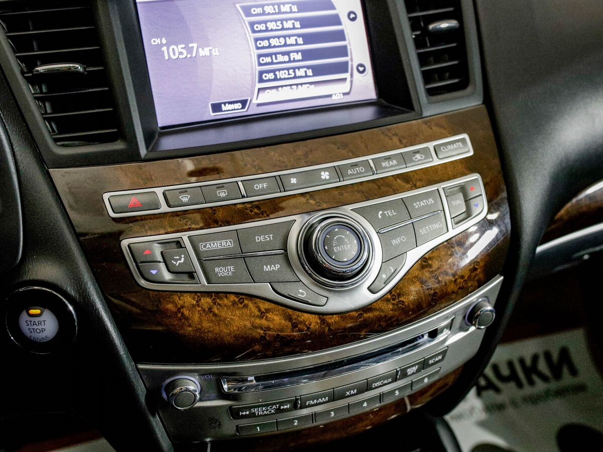 Infiniti JX35 2013 - фото автомобиля