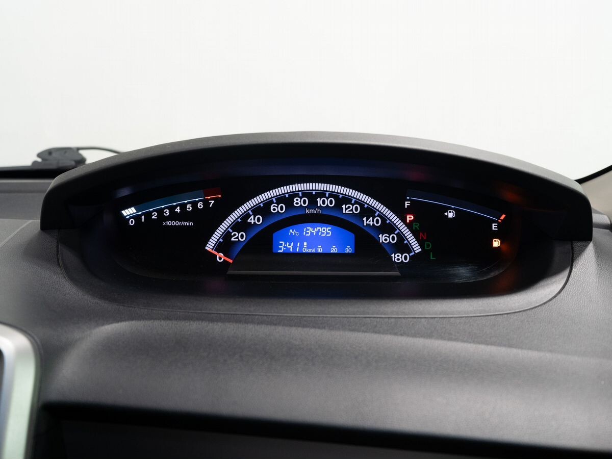 Honda Freed 2015 - фото автомобиля