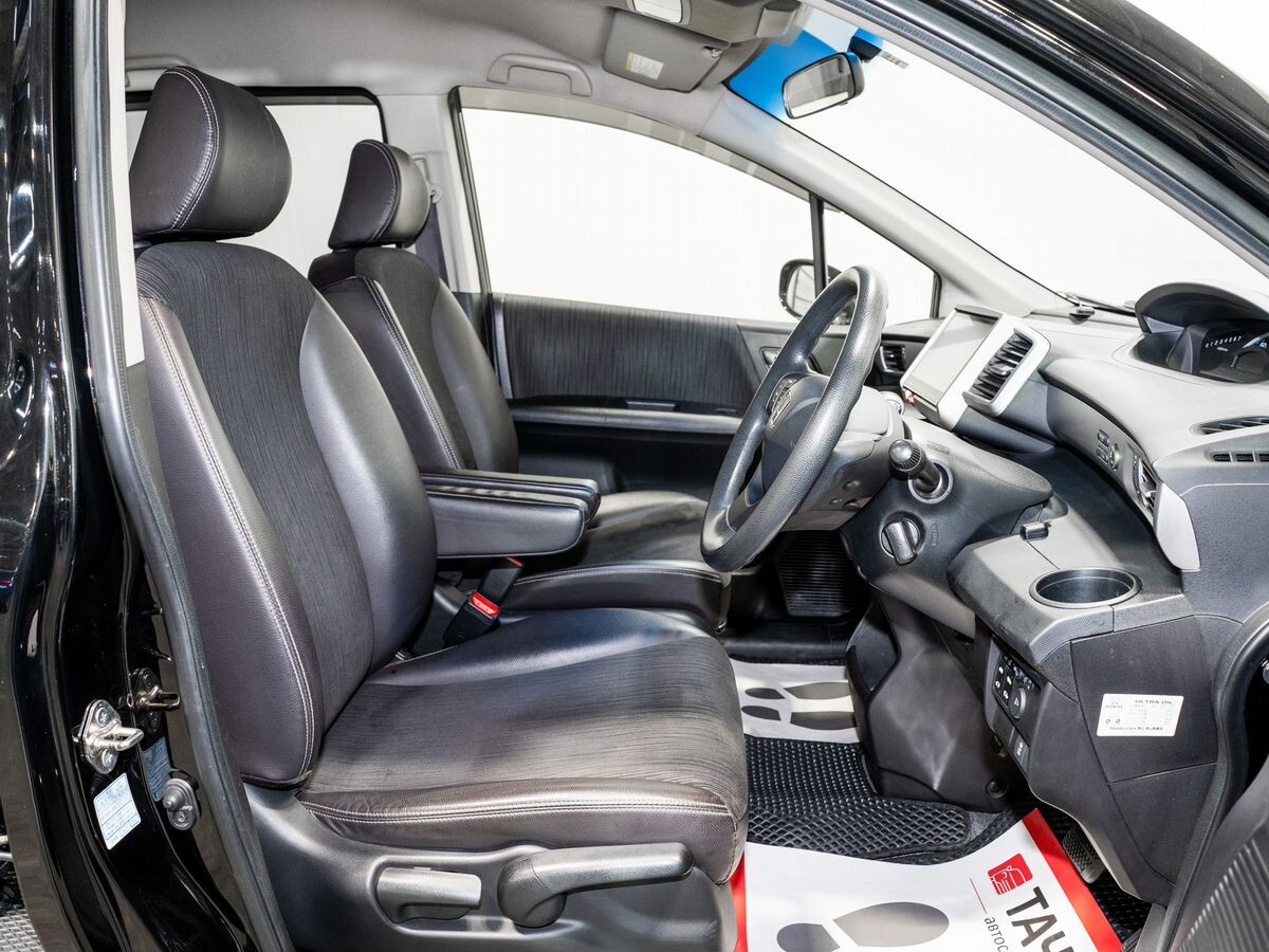 Honda Freed 2015 - фото автомобиля