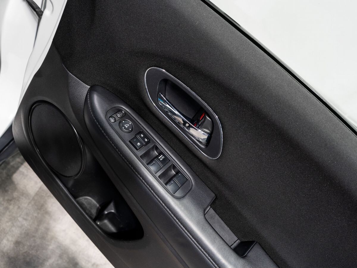 Honda Vezel 2014 - фото автомобиля