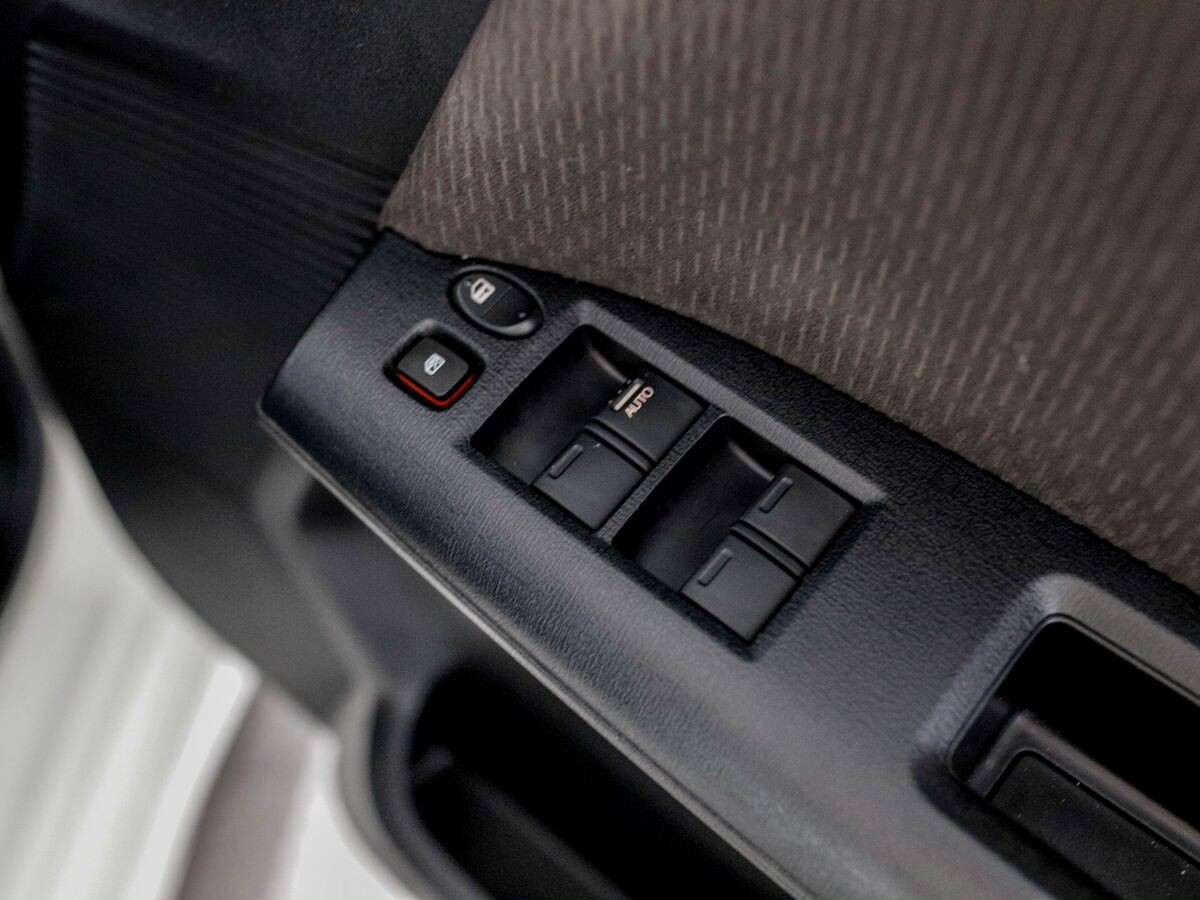 Honda Freed 2011 - фото автомобиля