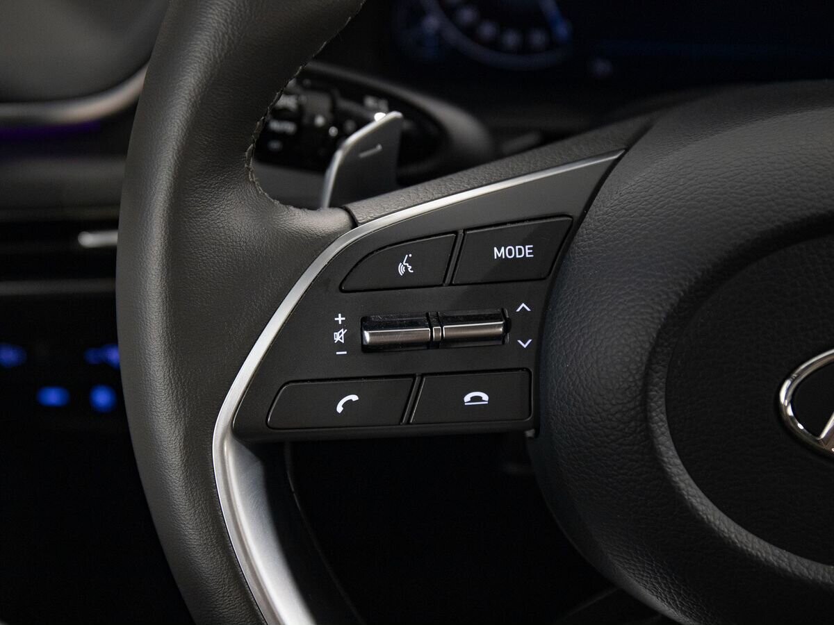 Hyundai Sonata 2021 - фото автомобиля