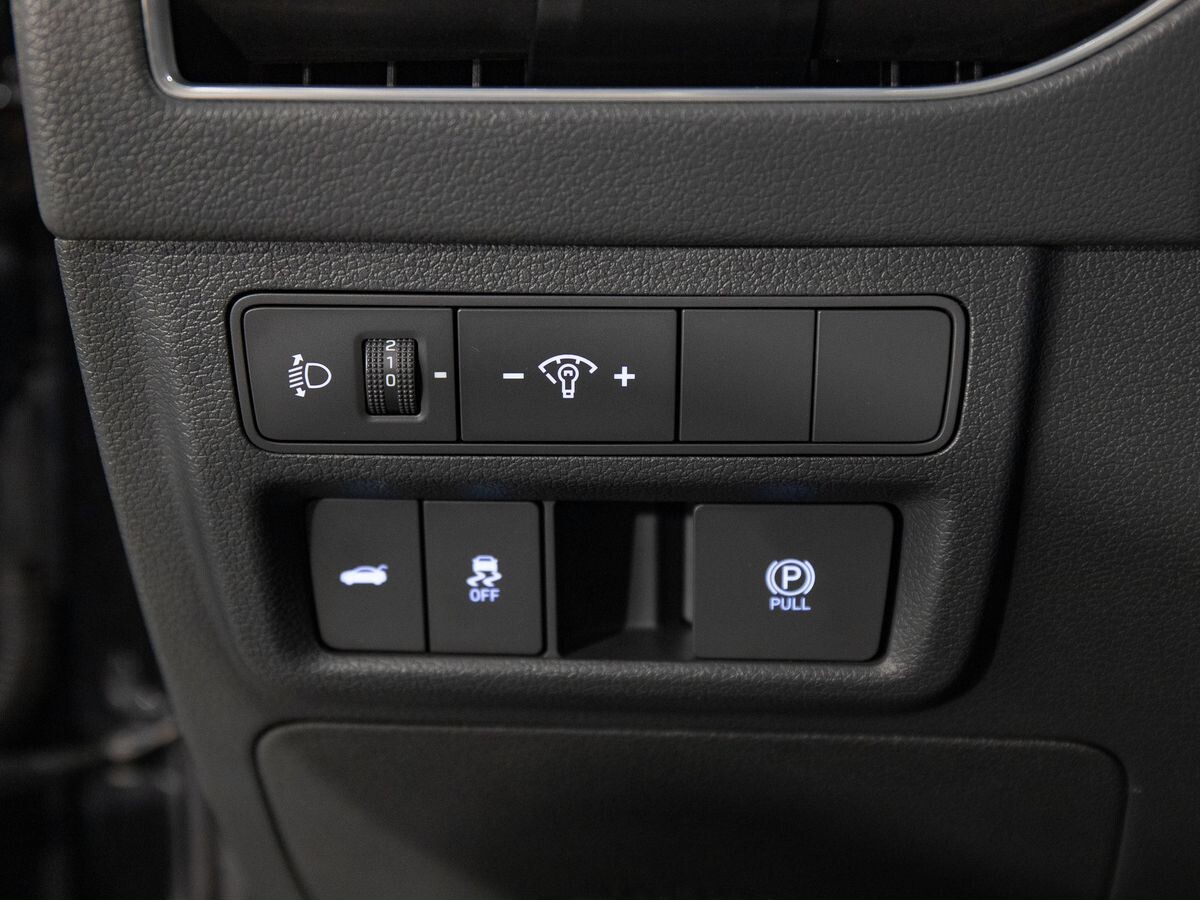 Hyundai Sonata 2021 - фото автомобиля