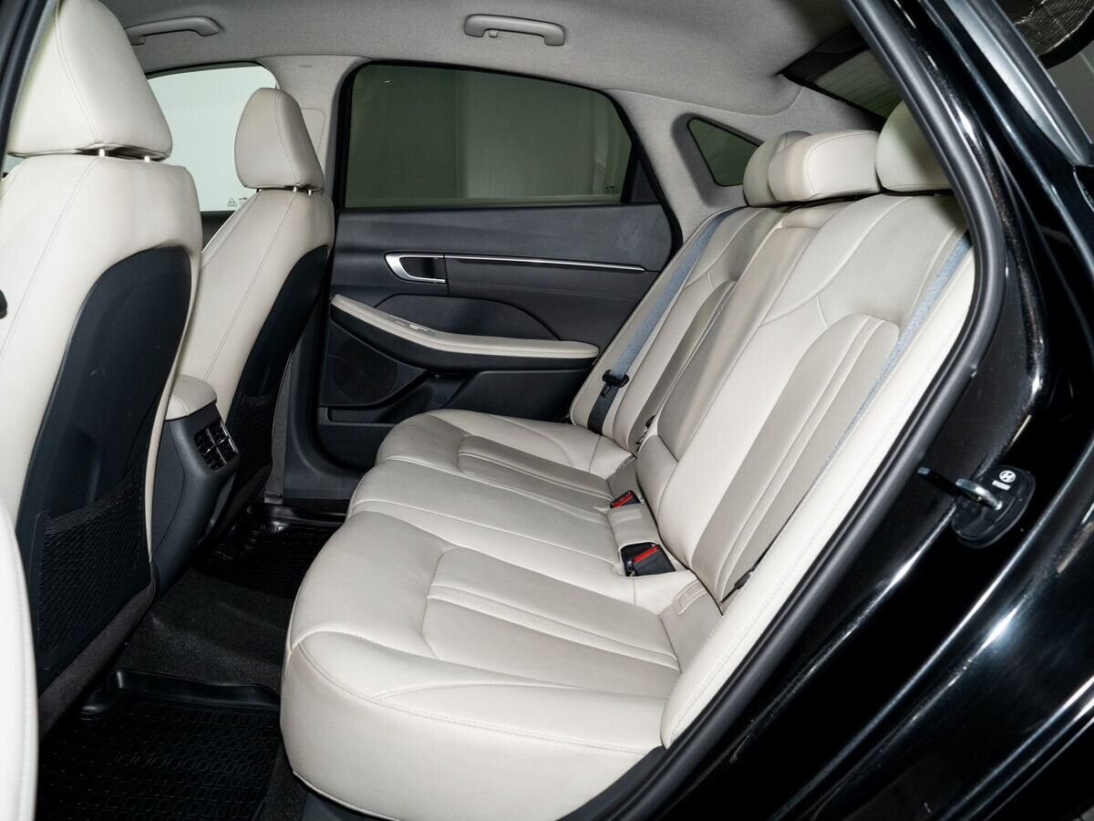 Hyundai Sonata 2021 - фото автомобиля