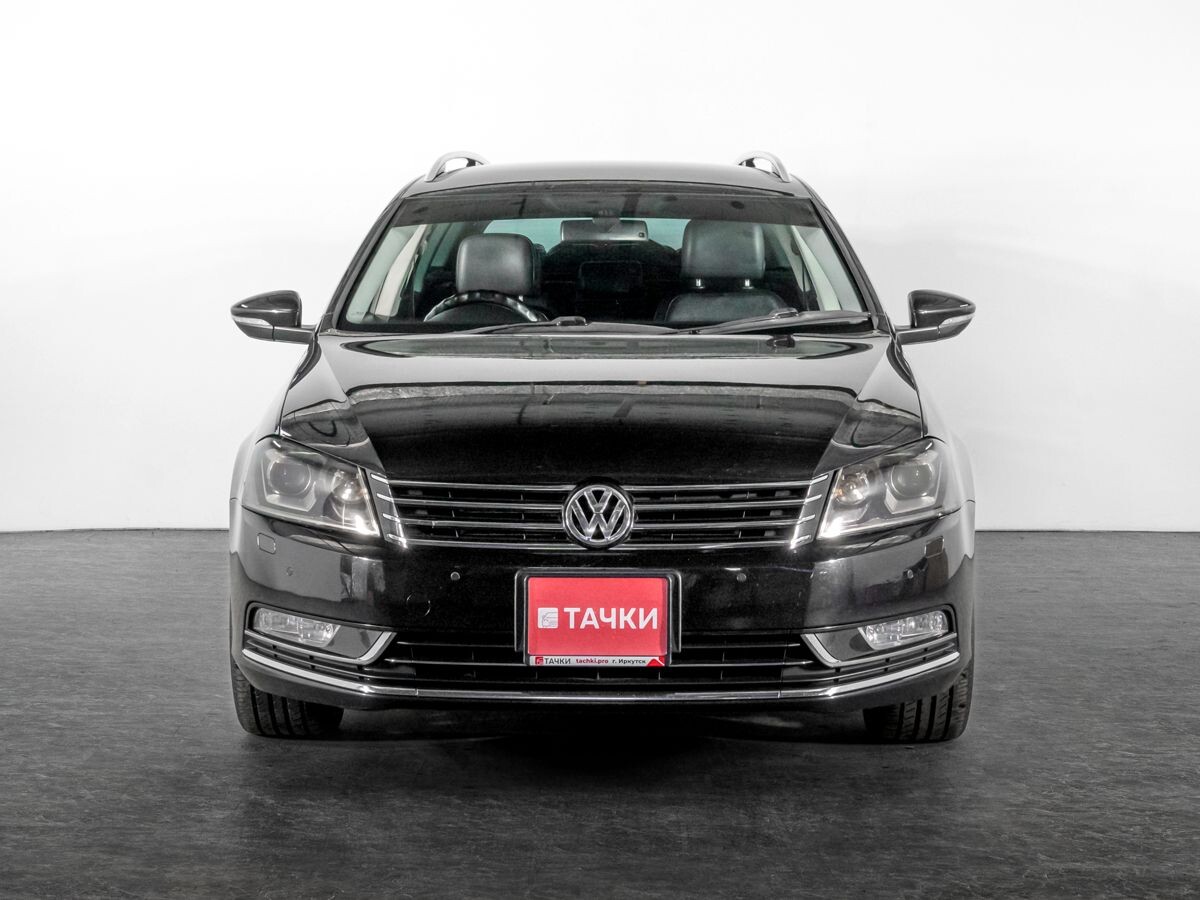 Volkswagen Passat 2011 - фото автомобиля
