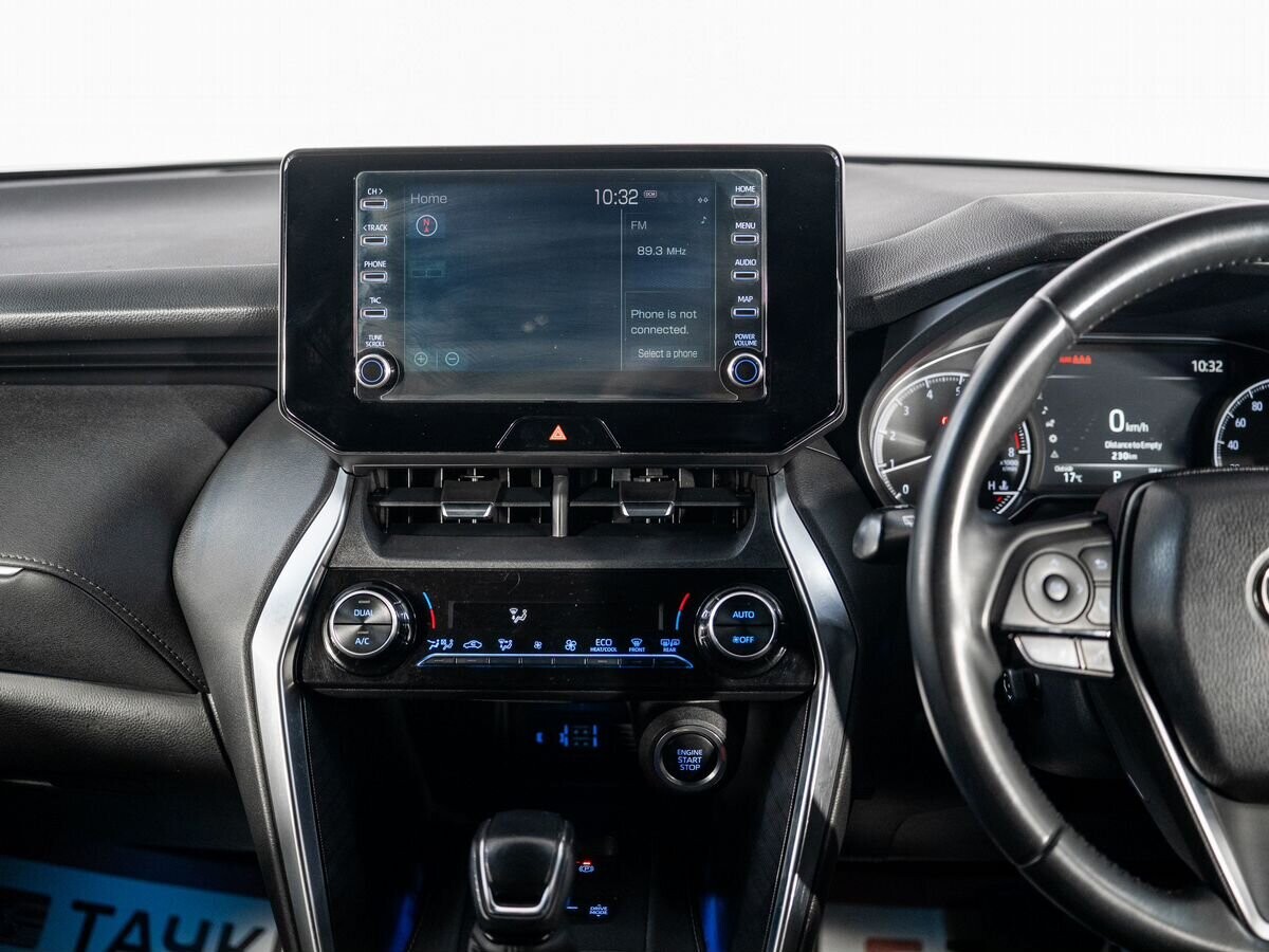 Toyota Harrier 2020 - фото автомобиля