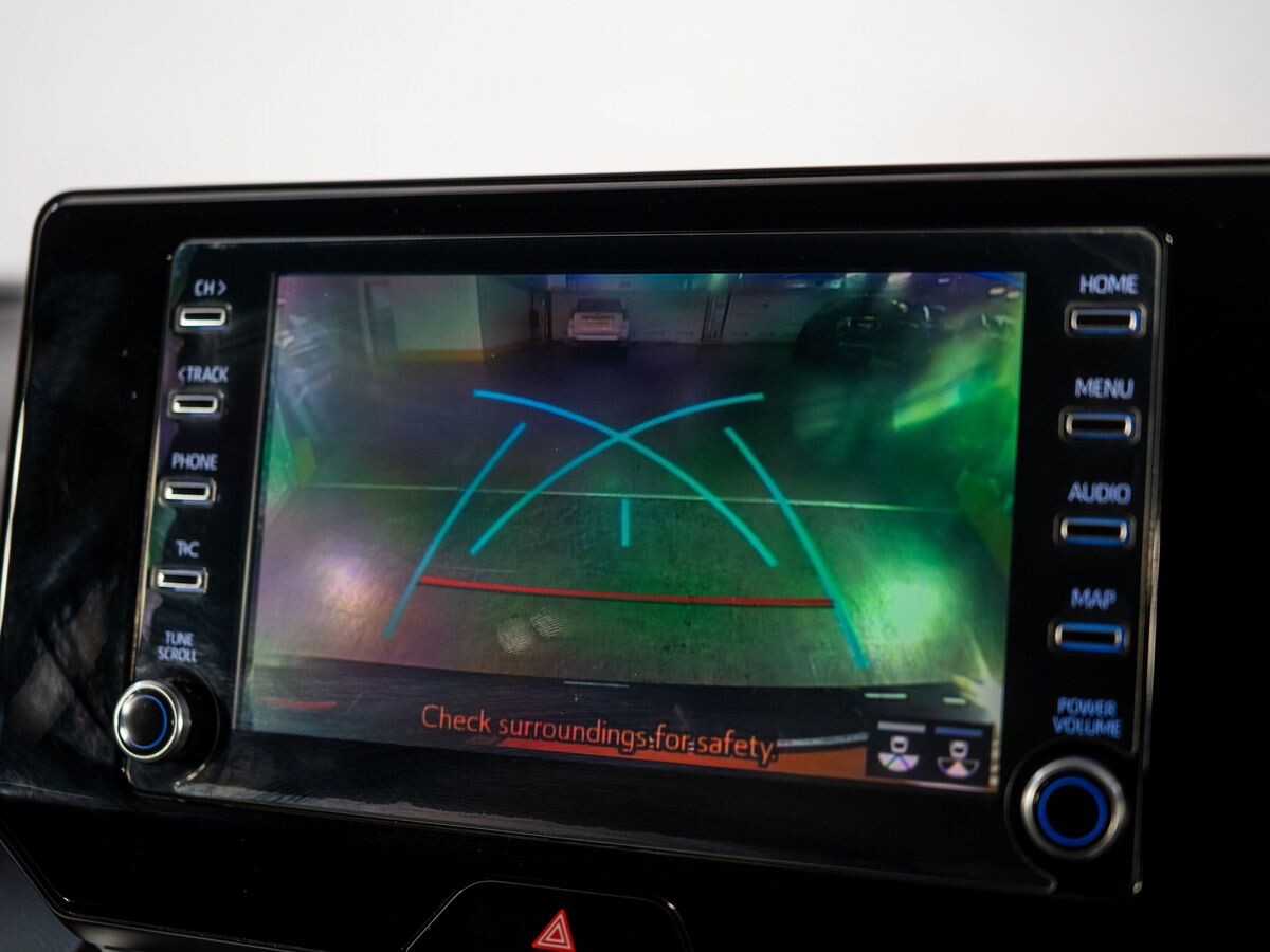 Toyota Harrier 2020 - фото автомобиля