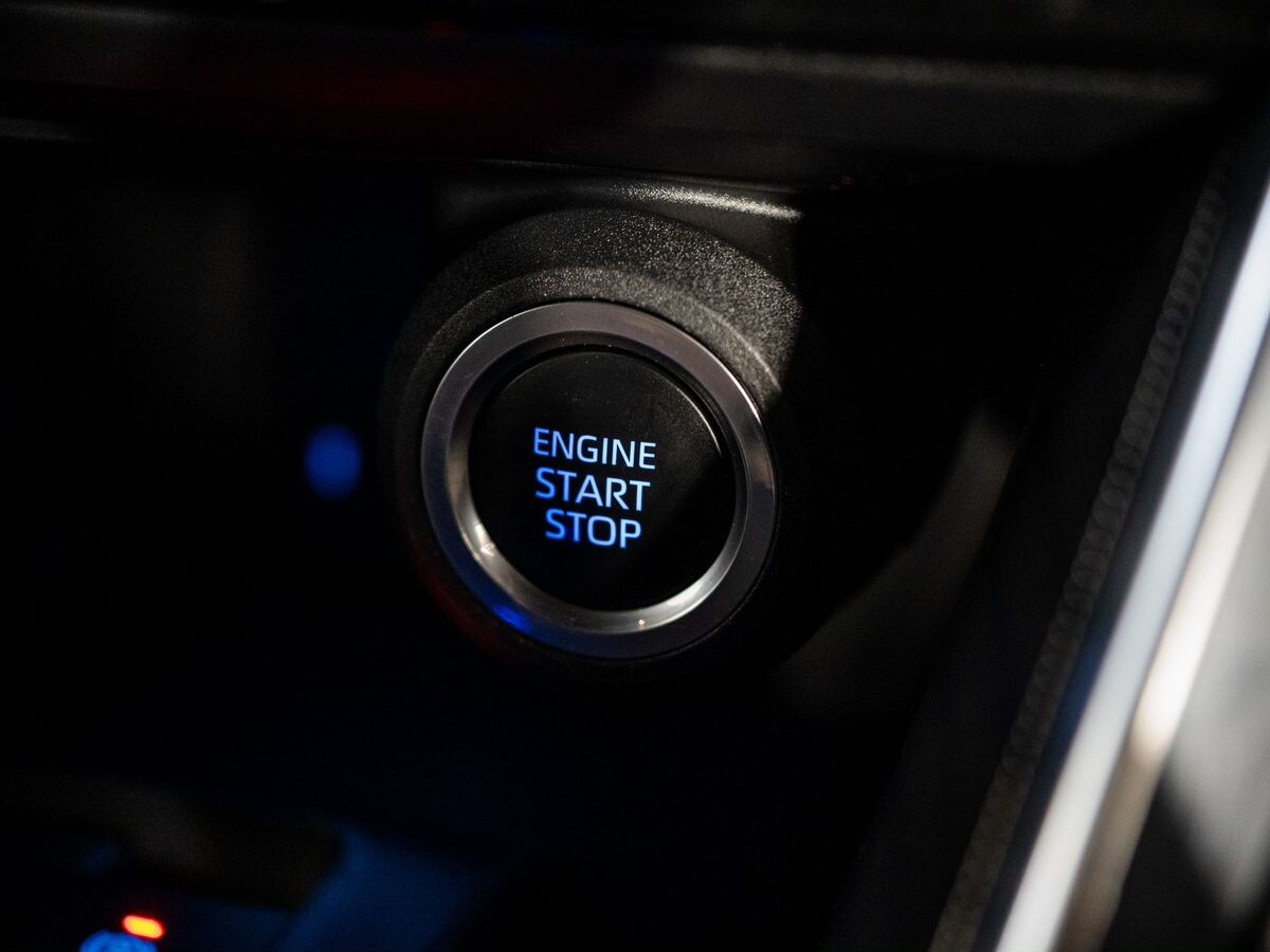 Toyota Harrier 2020 - фото автомобиля