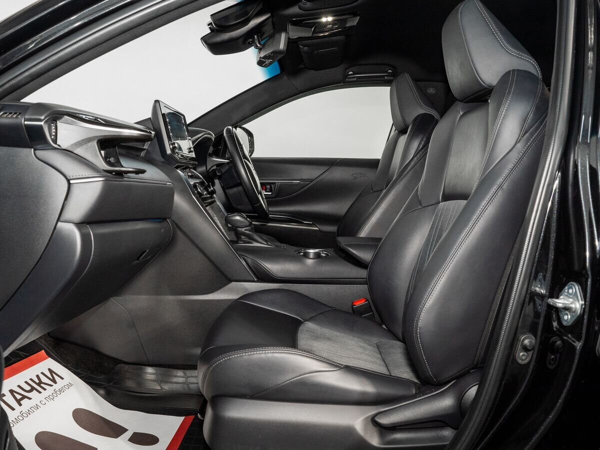 Toyota Harrier 2020 - фото автомобиля