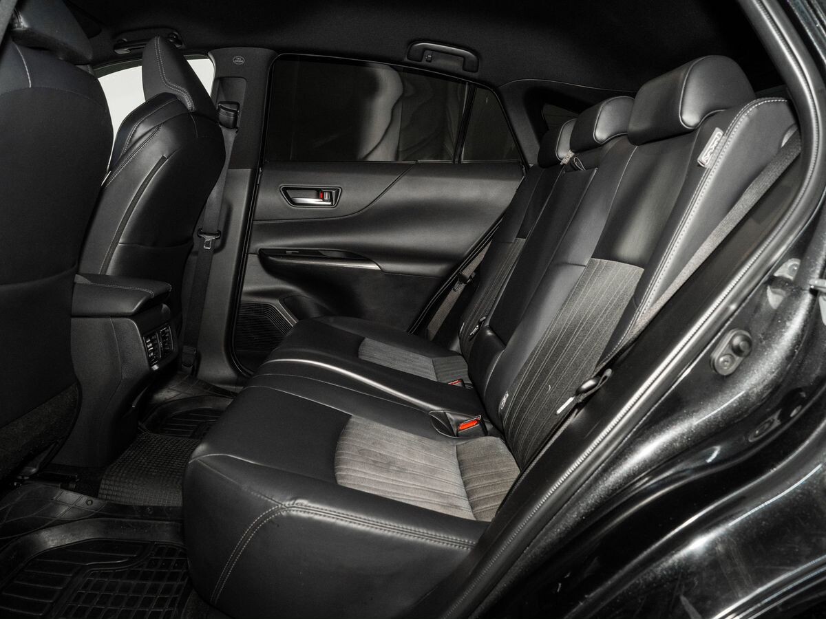 Toyota Harrier 2020 - фото автомобиля