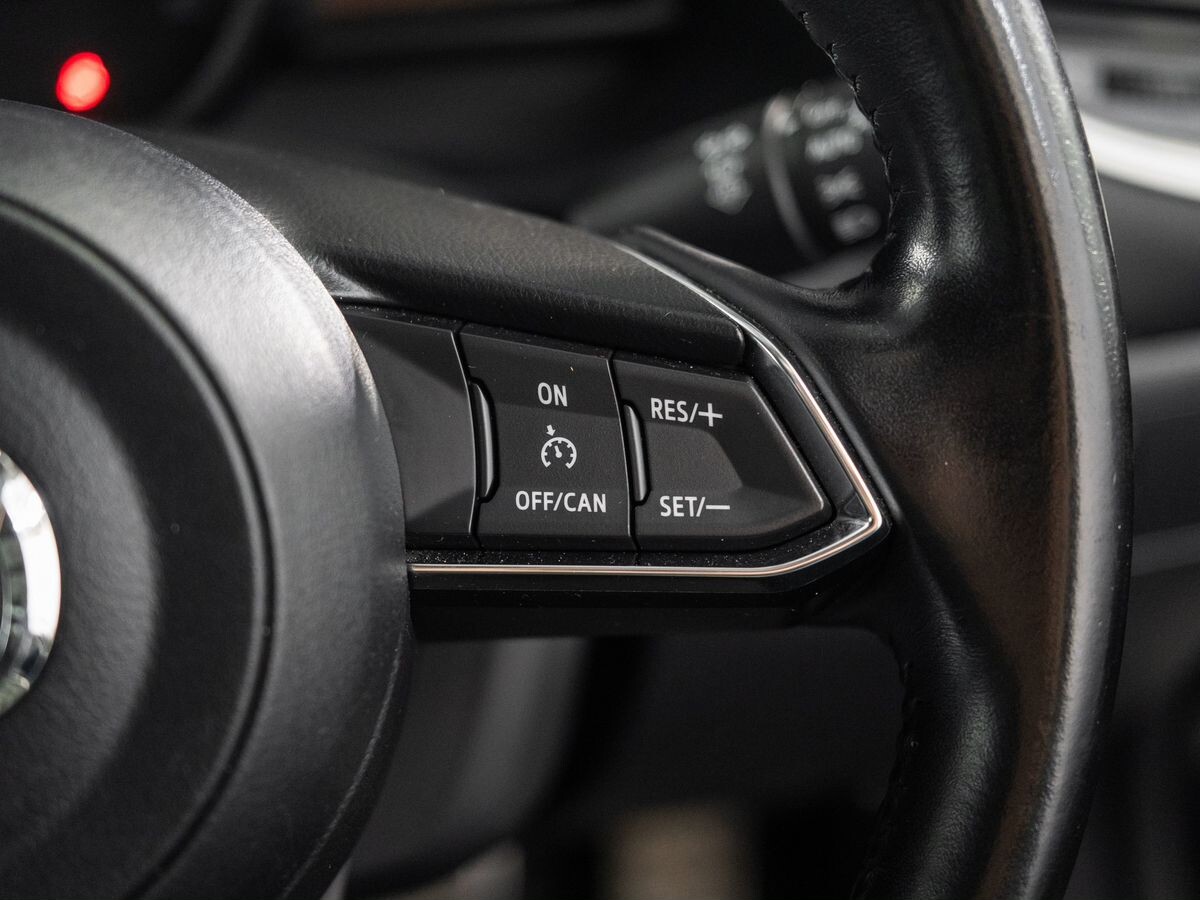 Mazda Axela 2016 - фото автомобиля