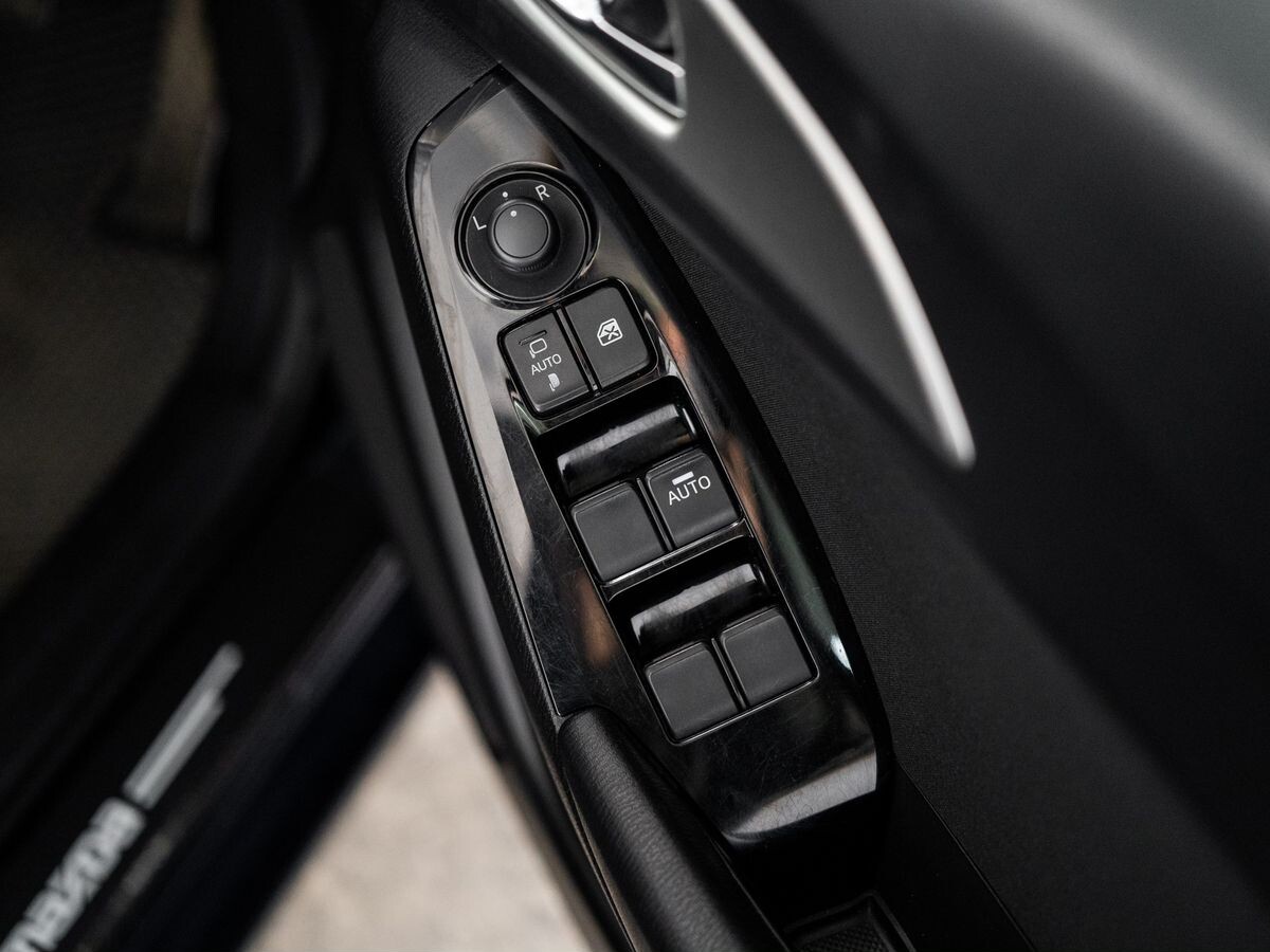 Mazda Axela 2016 - фото автомобиля