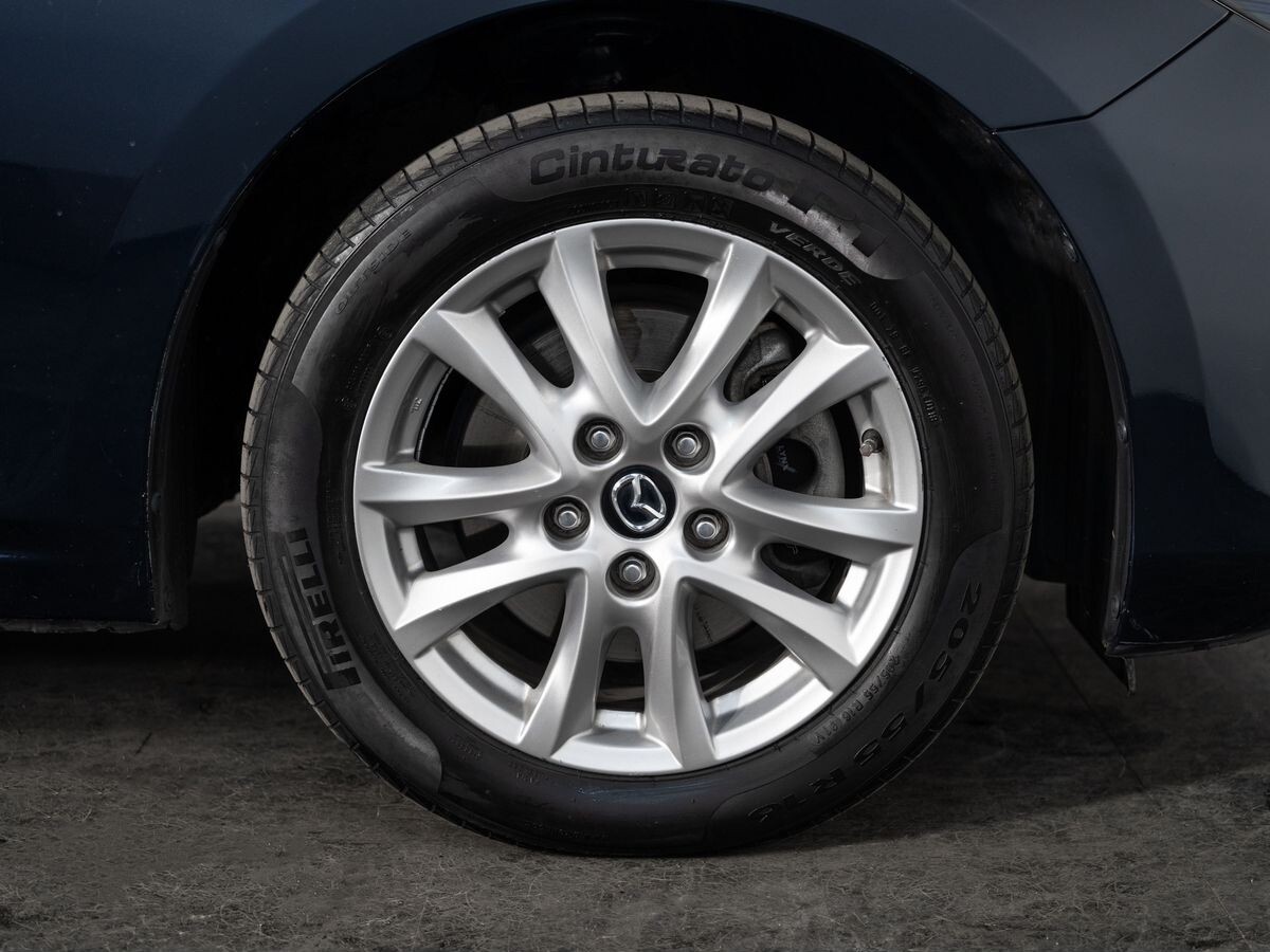 Mazda Axela 2016 - фото автомобиля