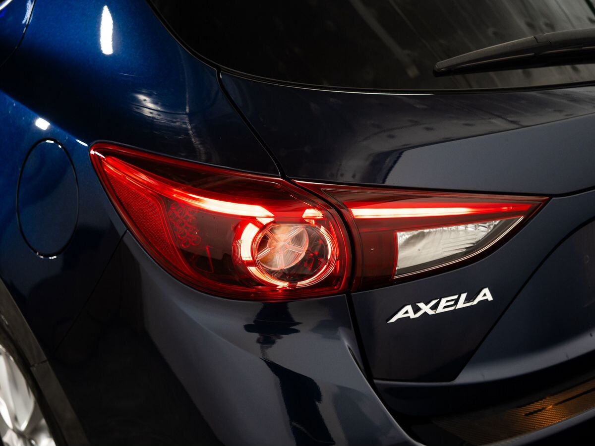 Mazda Axela 2016 - фото автомобиля