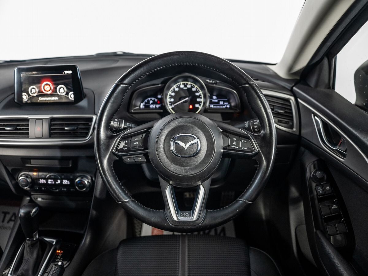 Mazda Axela 2016 - фото автомобиля