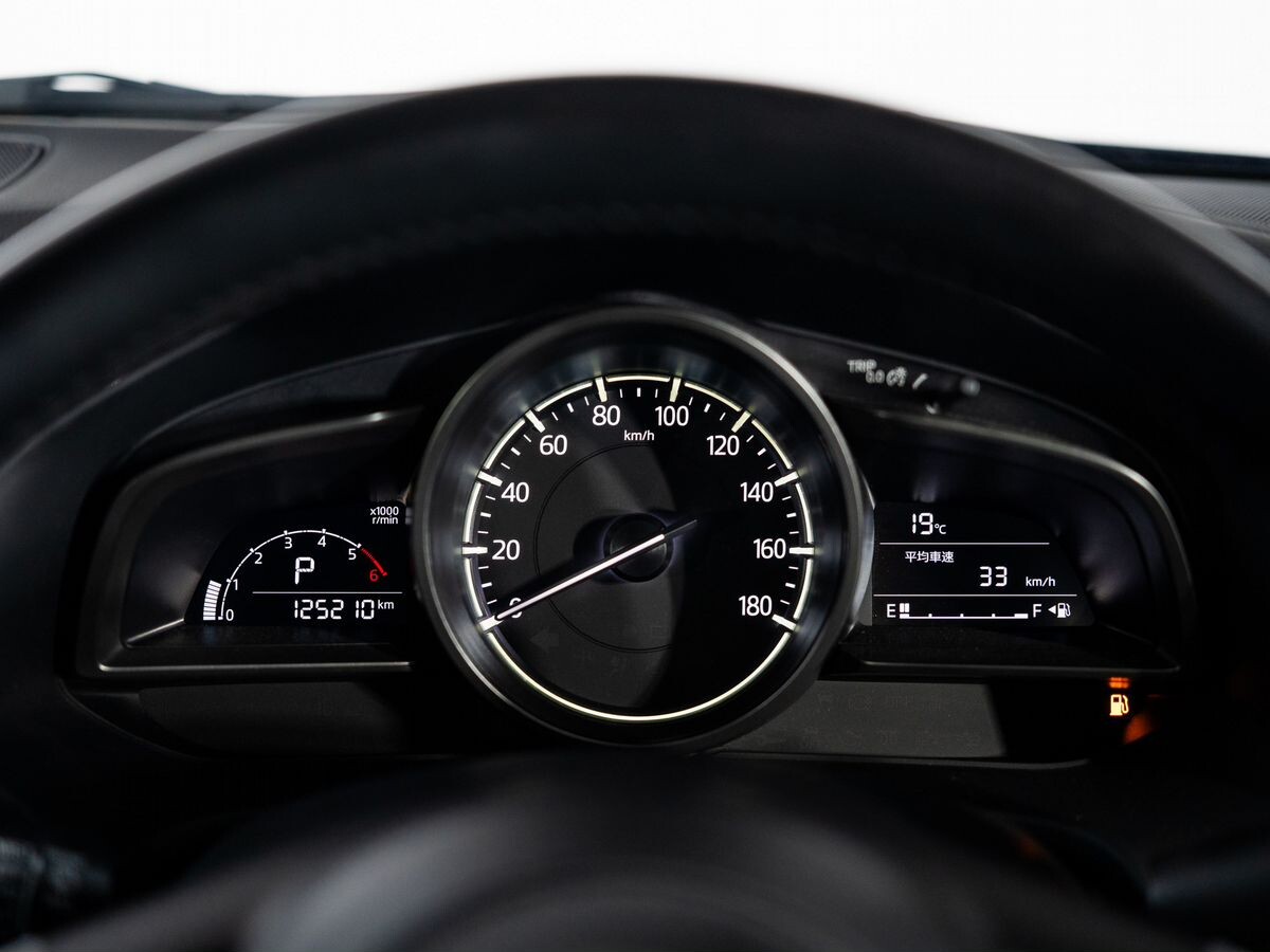 Mazda Axela 2016 - фото автомобиля