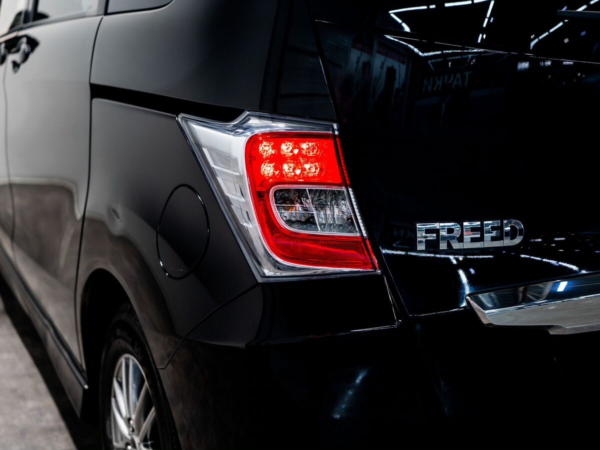 Honda Freed 2014 - фото автомобиля
