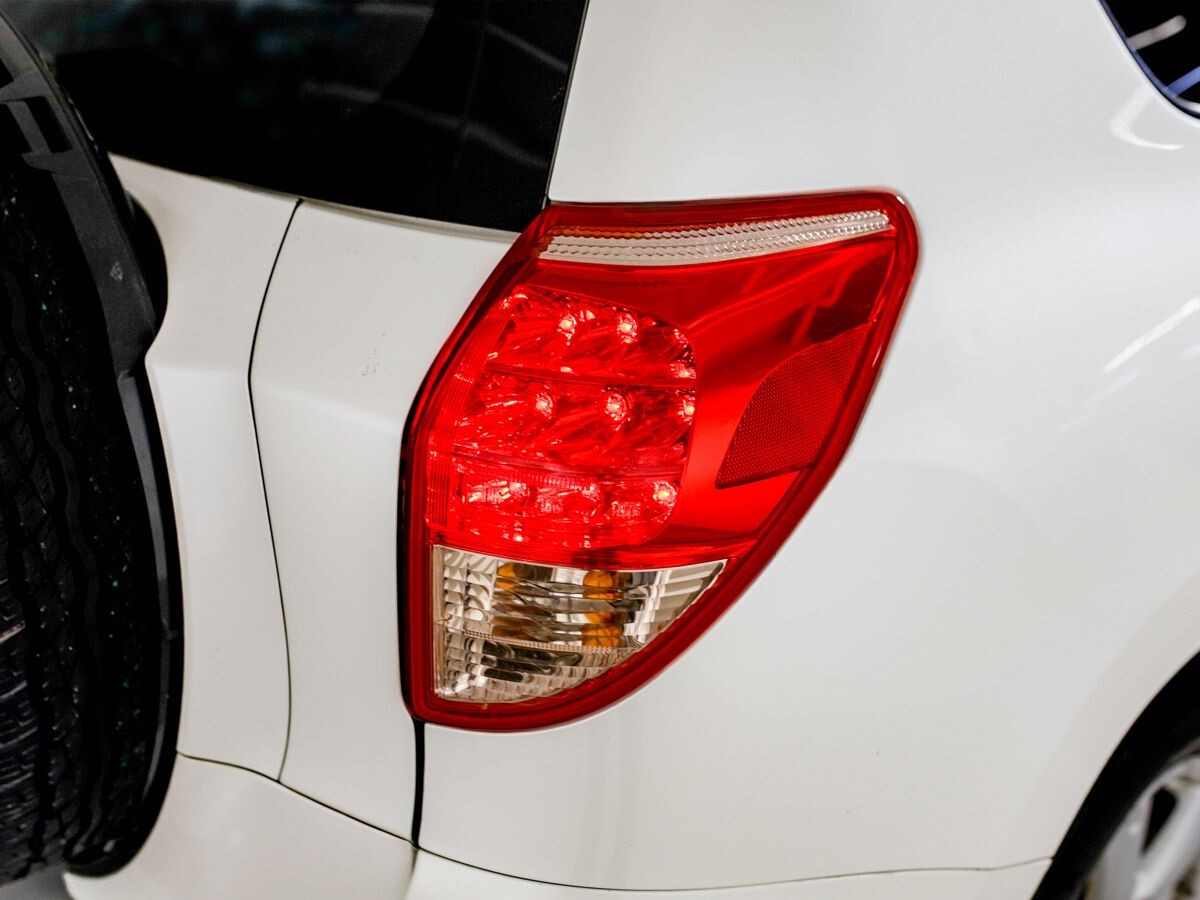 Toyota RAV4 2007 - фото автомобиля